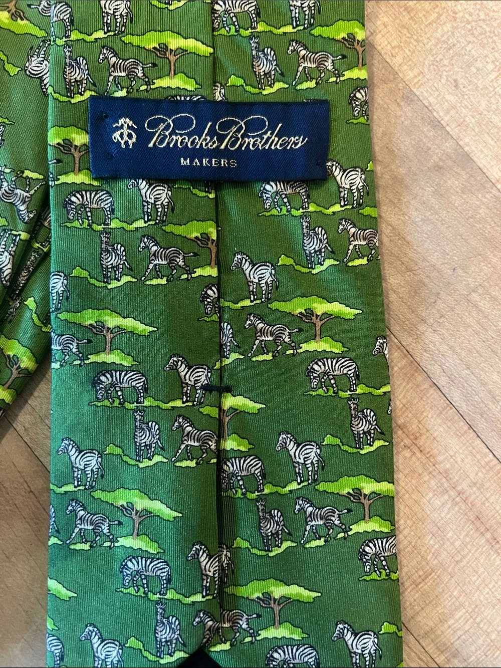 Brooks Brothers Green Zebra-Print Tree Silk Tie